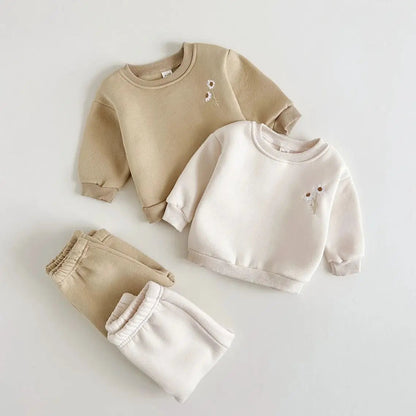 Embroidered Daisy Pullover Sweatshirt & Jogger Pants SnugBubs Australia