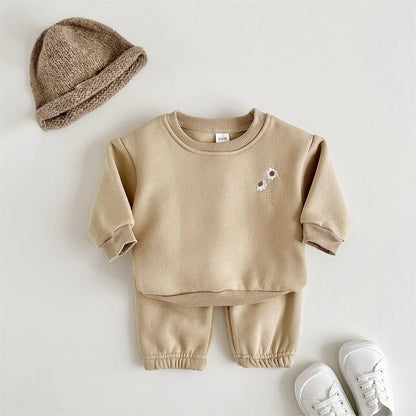 Embroidered Daisy Pullover Sweatshirt & Jogger Pants SnugBubs Australia